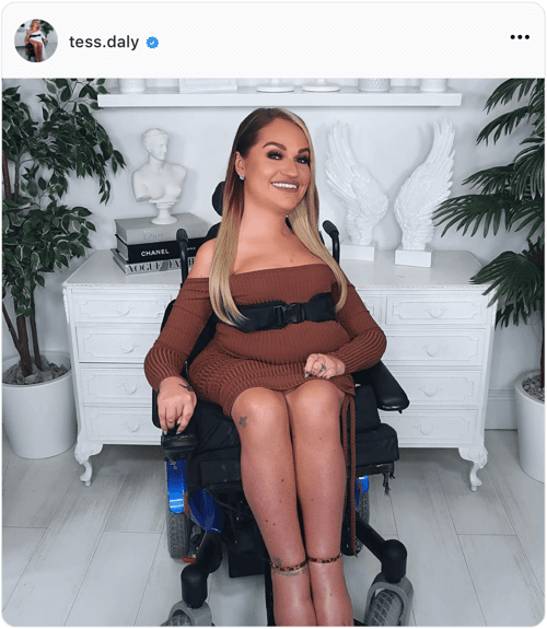 Influencer Tess Daly inside her house facing the camera